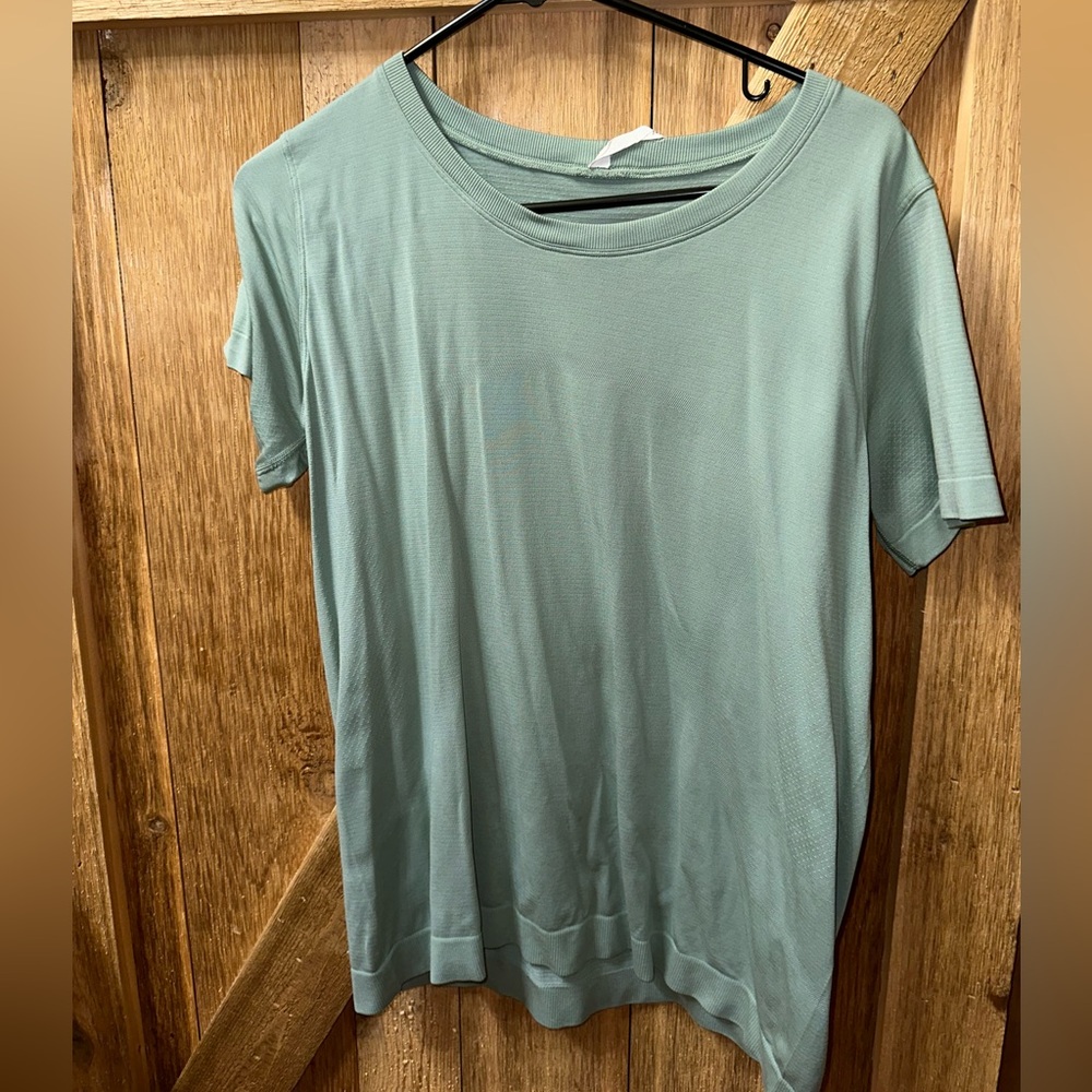 Lululemon shirt
